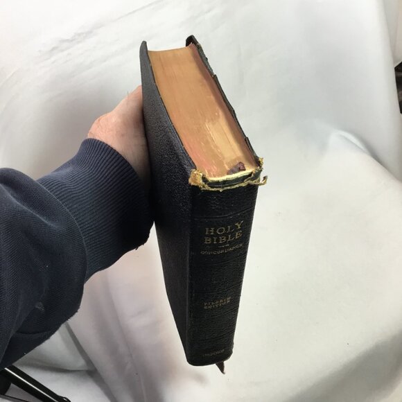 Holy Bible Pilgrim Edition Oxford Press 1952 2nd Ed. Black Leather Cover - Picture 2 of 15